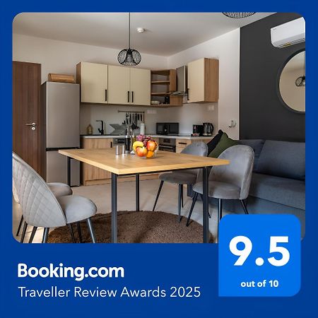 H&H Apartments Poroszló Dış mekan fotoğraf