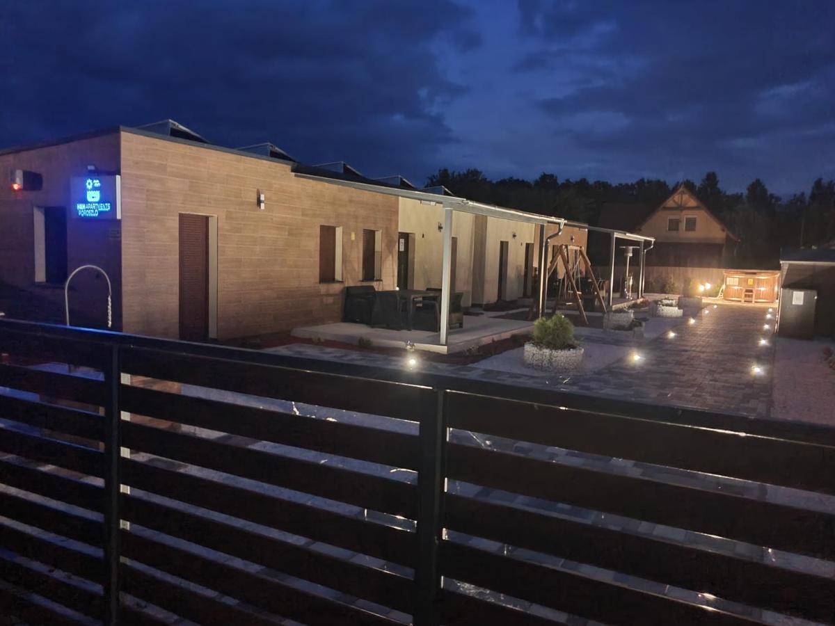 H&H Apartments Poroszló Dış mekan fotoğraf