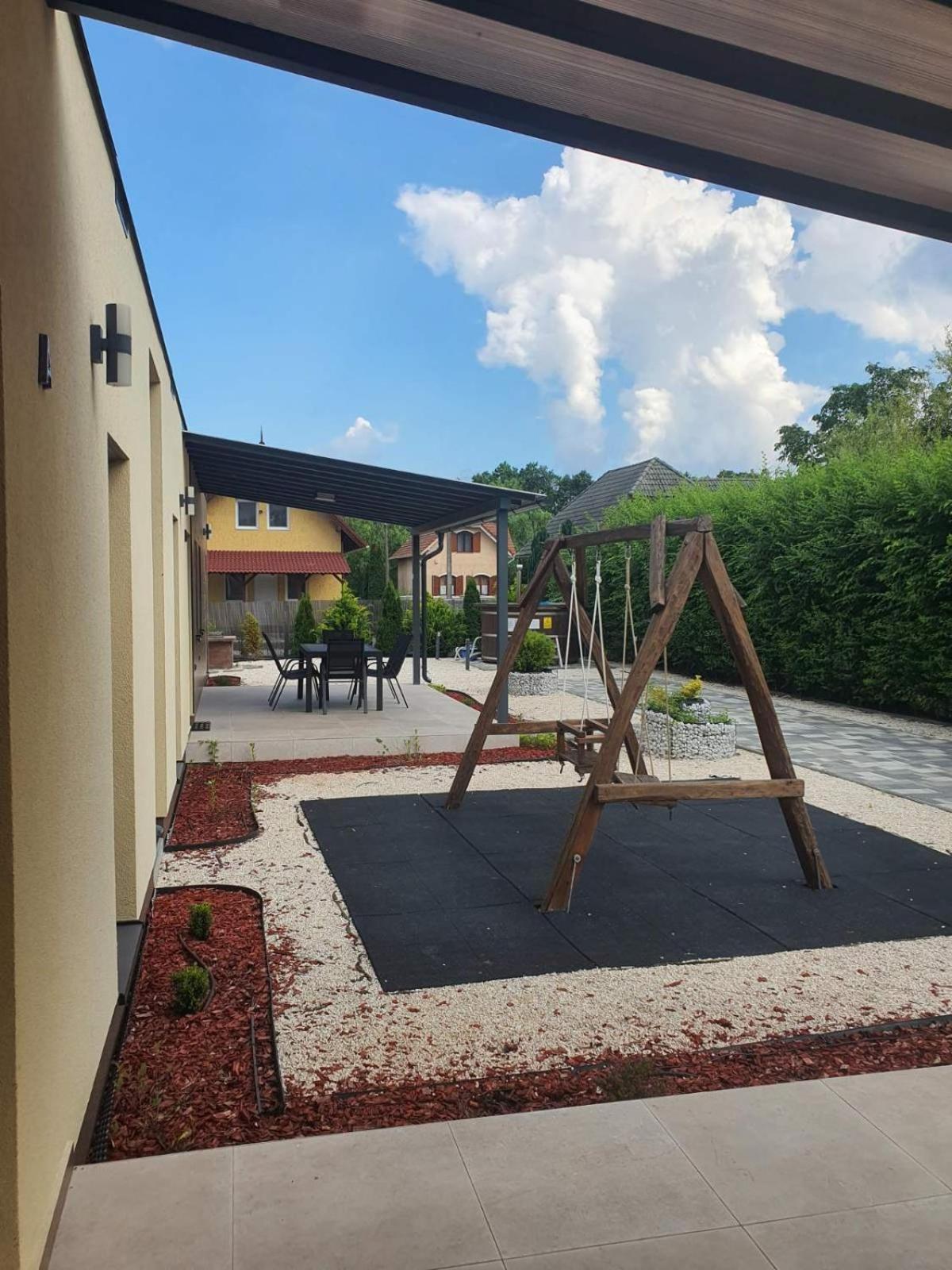 H&H Apartments Poroszló Dış mekan fotoğraf