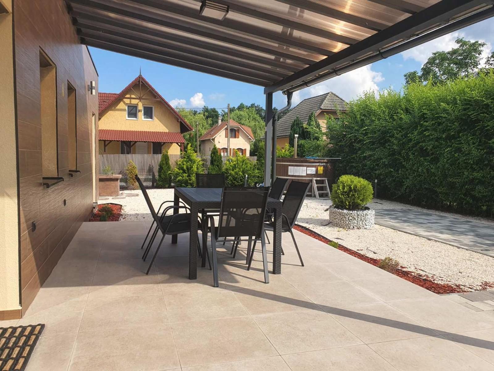 H&H Apartments Poroszló Dış mekan fotoğraf